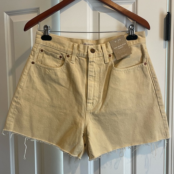 Madewell The MomJean Short Yellow Jean 29 - Picture 1 of 5